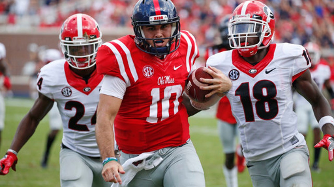 Arkansas in pursuit of its 3rd straight win over Ole Miss